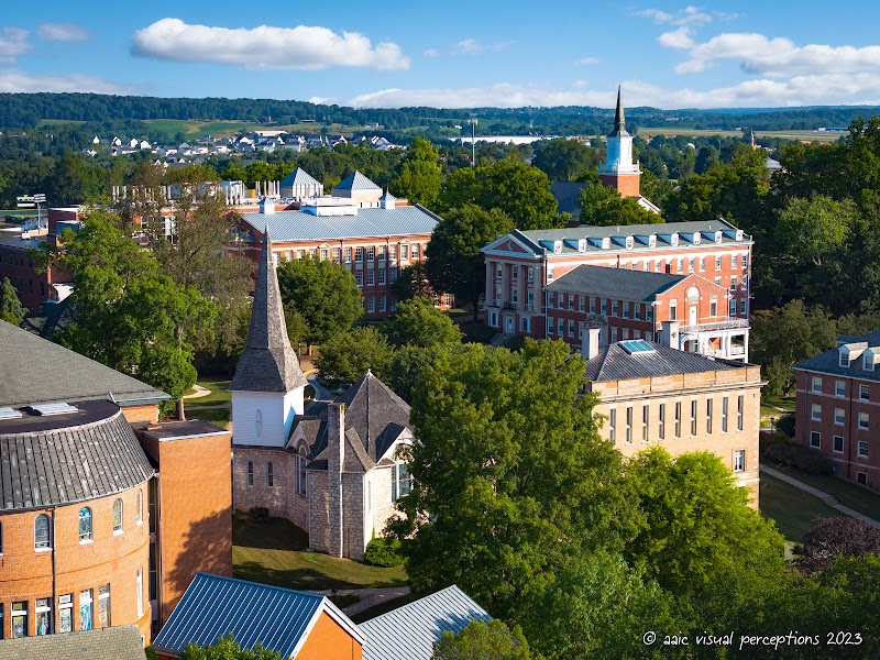 McDaniel College campus photo 4