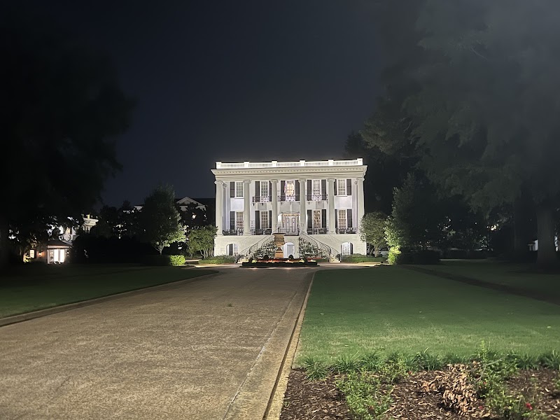 The University of Alabama campus photo 2