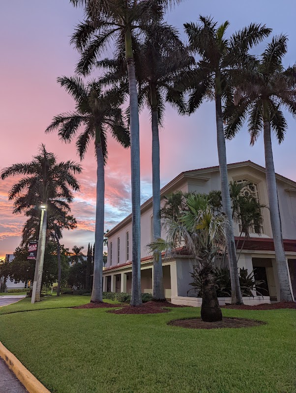 Barry University campus photo 5