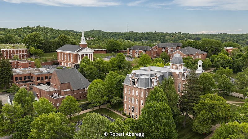 Waynesburg University campus photo 2