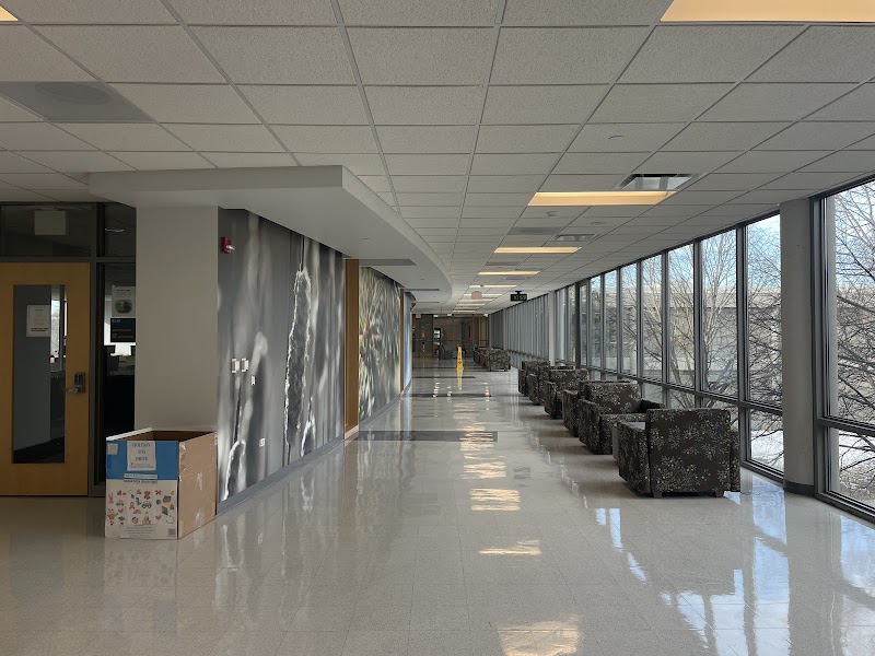 Moraine Valley Community College campus photo 5