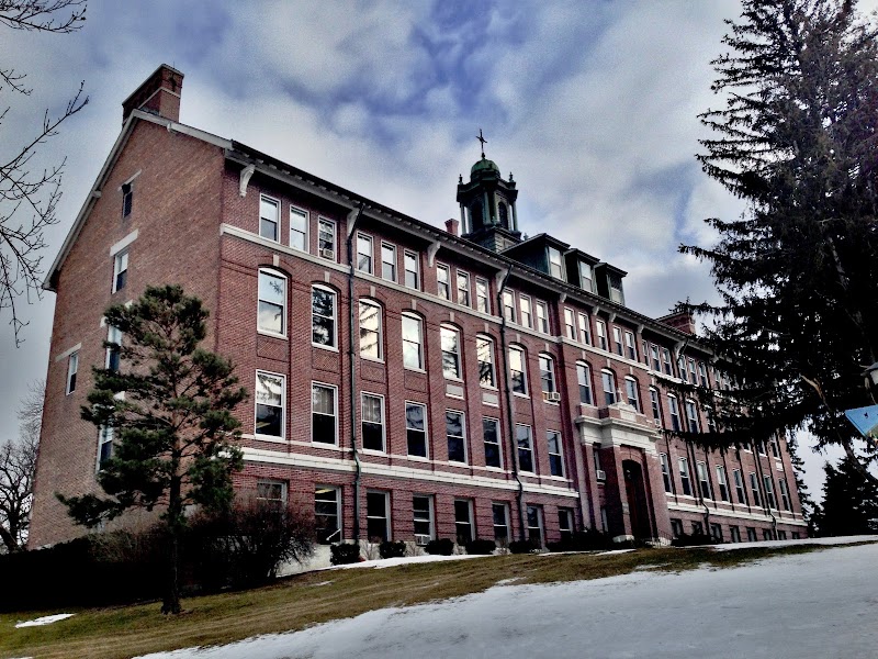 Mount Mercy University campus photo 3
