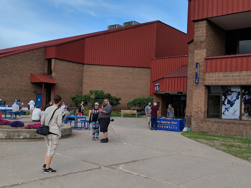 Lake Superior State University campus photo 5