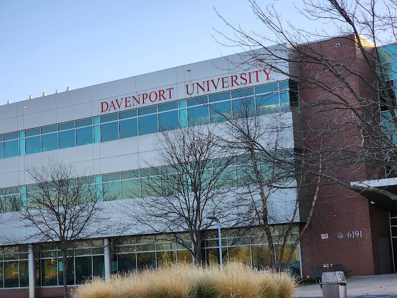 Davenport University campus photo 3
