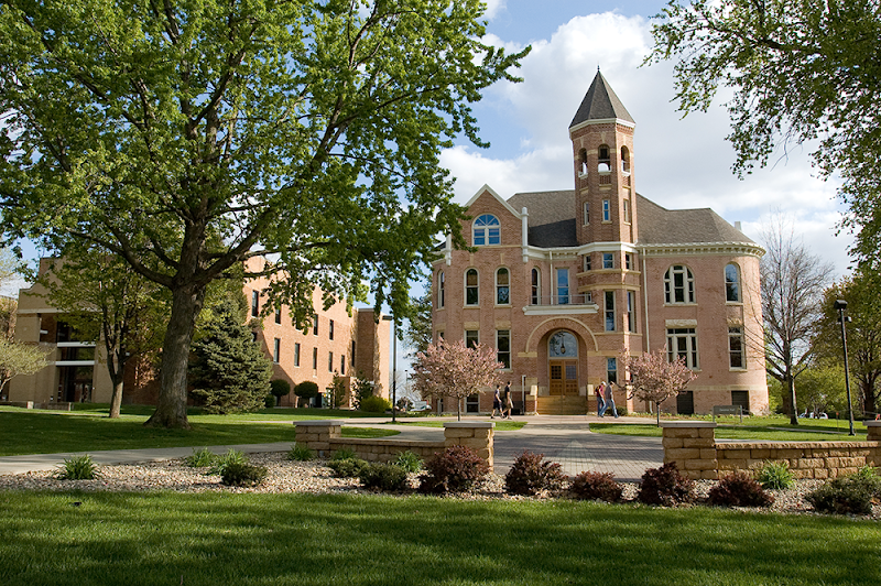 Northwestern College campus photo 3