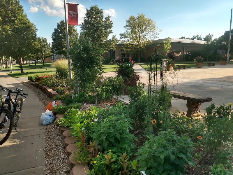 Hutchinson Community College campus photo 2