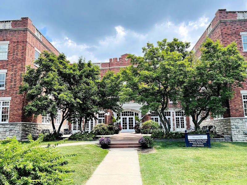 Columbia College campus photo 2
