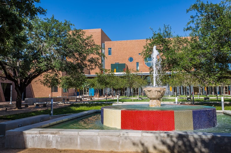 The University of Texas Rio Grande Valley campus photo 2