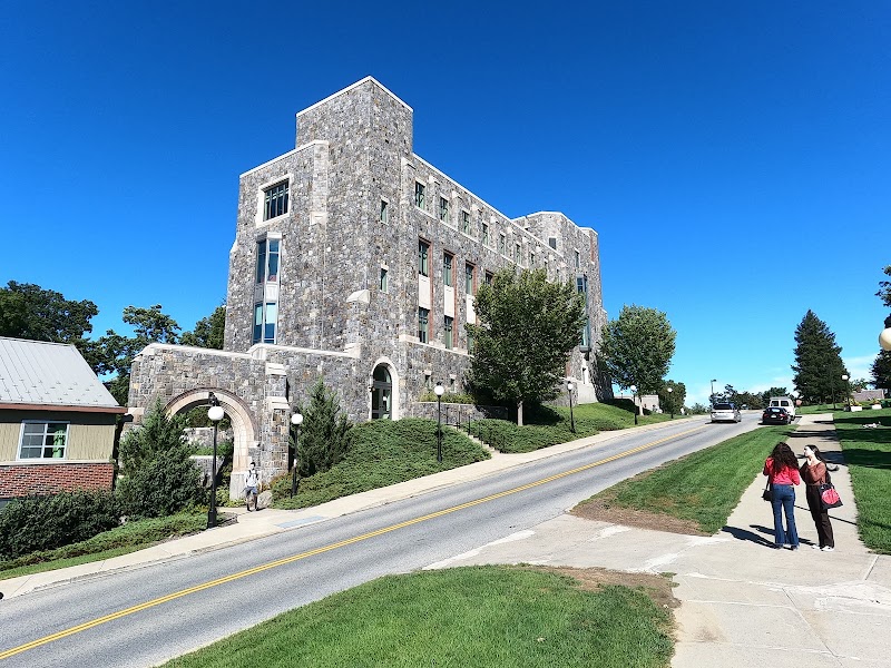 Marist College campus photo 4