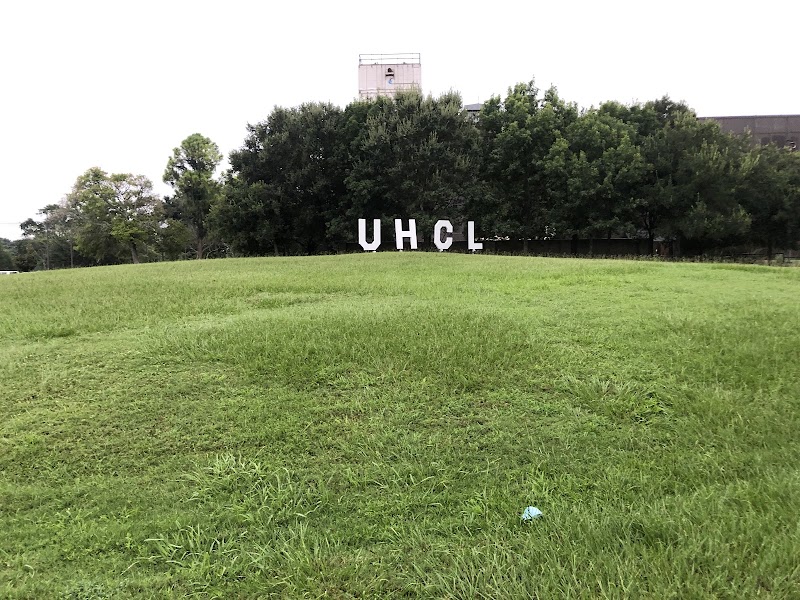 University of Houston-Clear Lake campus photo 4