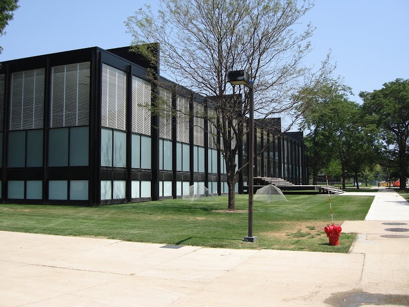 Illinois Institute of Technology campus photo 4