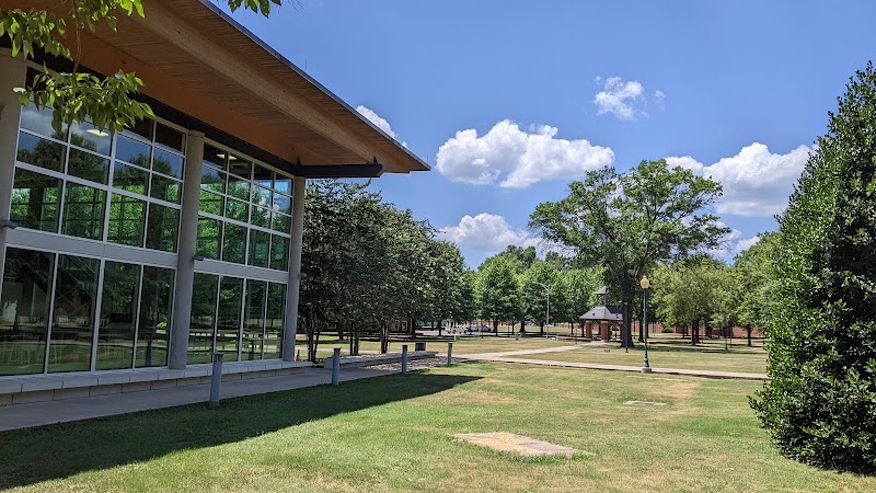 Arkansas Tech University campus photo 5