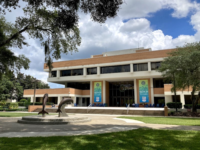 Jacksonville University campus photo 2
