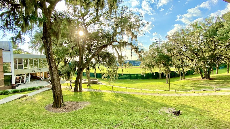 Jacksonville University campus photo 3