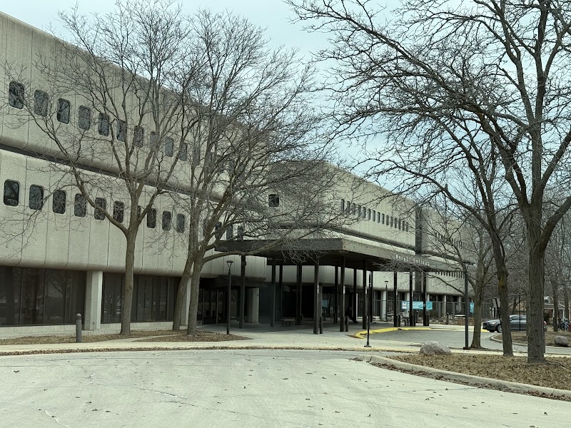City Colleges of Chicago-Wilbur Wright College campus photo 2