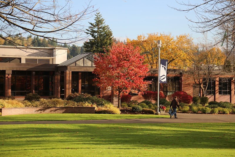 Lower Columbia College campus photo 3