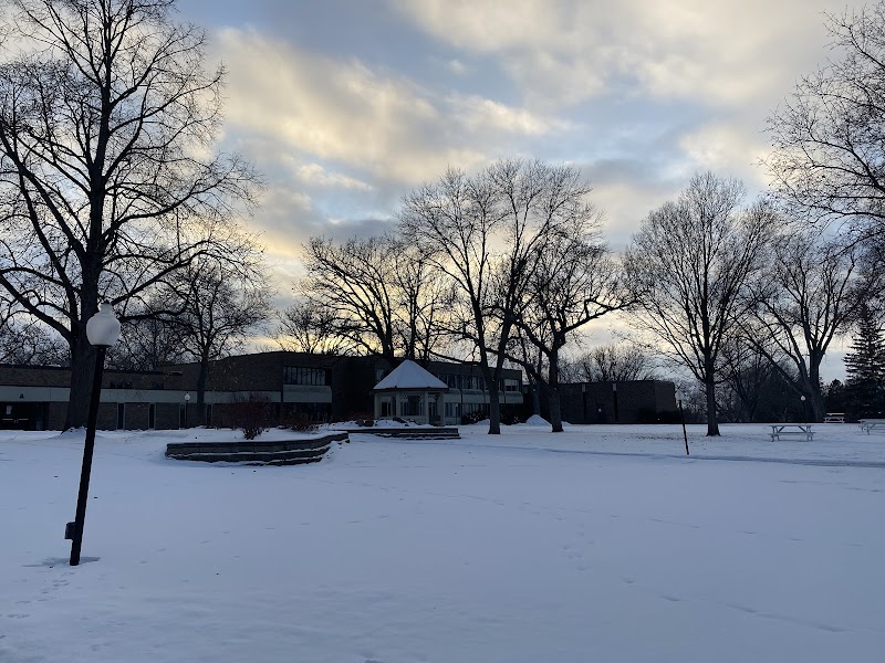 Bethany Global University campus photo 3