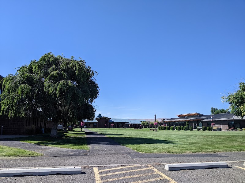 Heritage University campus photo 3