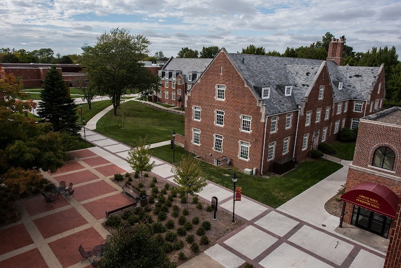 Simpson College campus photo 2