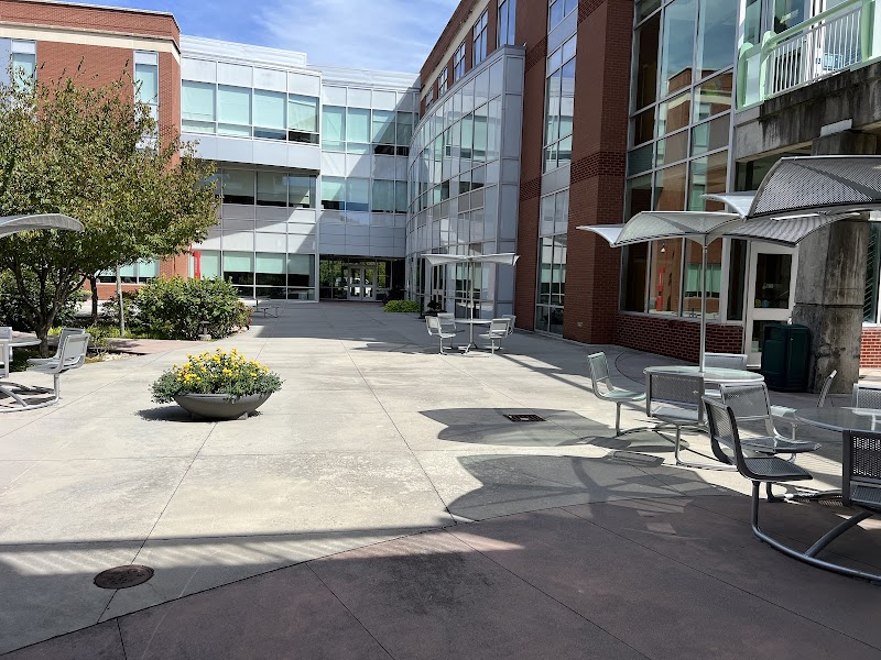 Virginia Western Community College campus photo 2