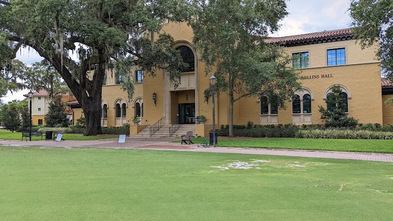 Rollins College campus photo 2