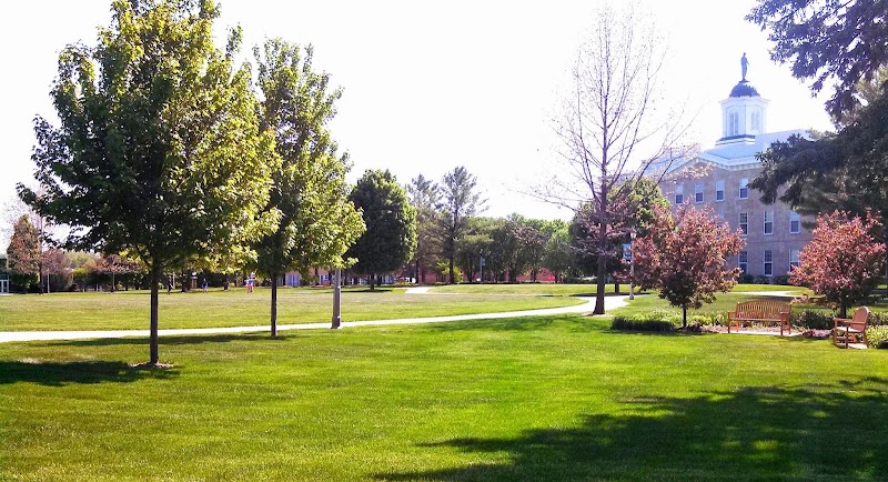 Upper Iowa University campus photo 1