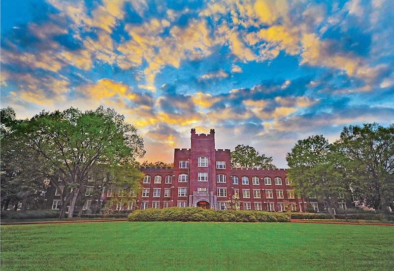 Catawba College campus photo 2