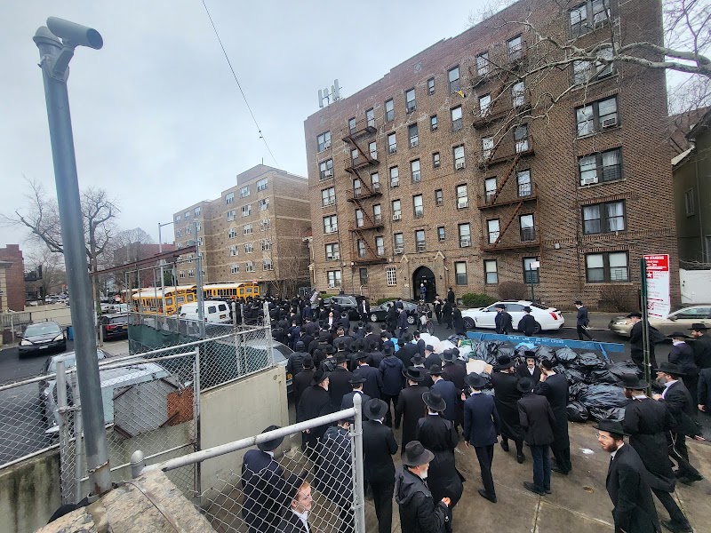 Mesivta Torah Vodaath Rabbinical Seminary campus photo 5