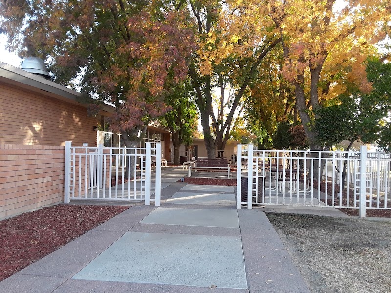 Coalinga College campus photo 4