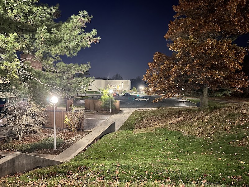 Middlesex College campus photo 4