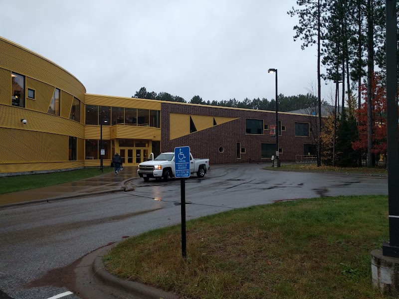 Fond du Lac Tribal and Community College campus photo 3