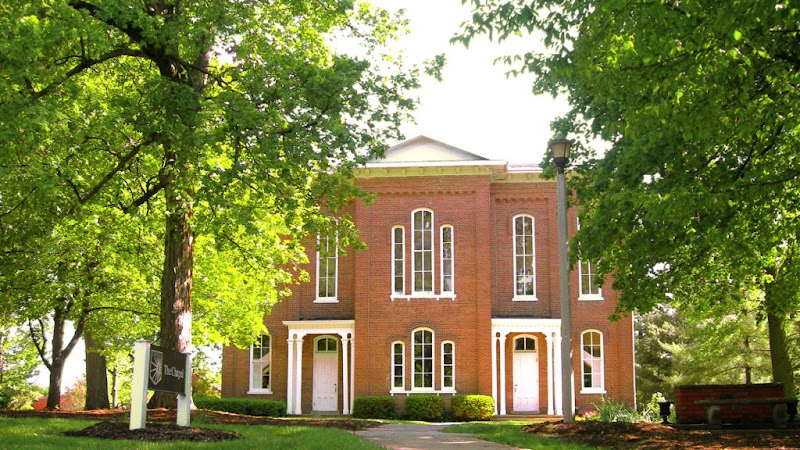 Eureka College campus photo 3