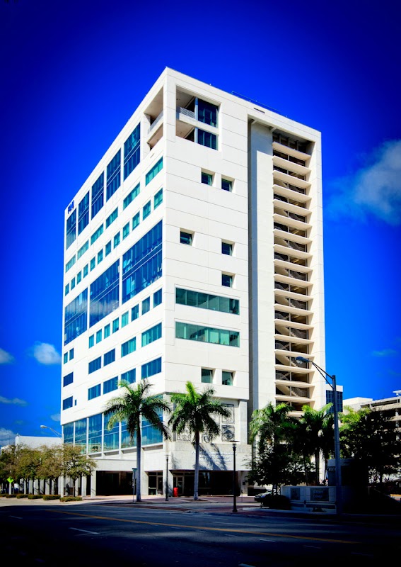 Broward College campus photo 1