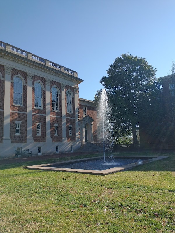 Sweet Briar College campus photo 4