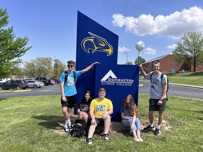 Southeastern Illinois College campus photo 1