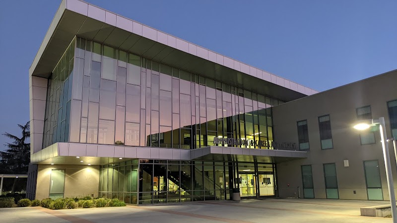 Los Angeles Valley College campus photo 2