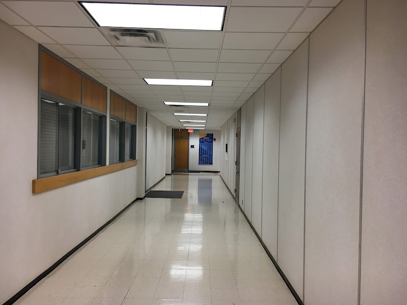 Kent State University at Tuscarawas campus photo 4
