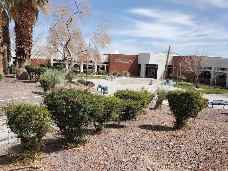 Barstow Community College campus photo 1