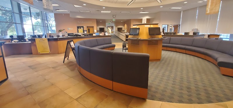 Barstow Community College campus photo 2