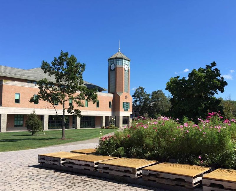 Roger Williams University campus photo 2