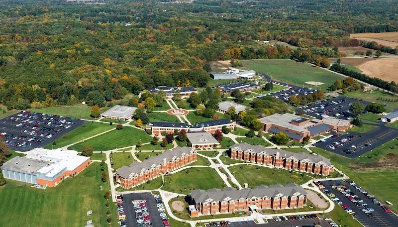 Southwestern Michigan College campus photo 1