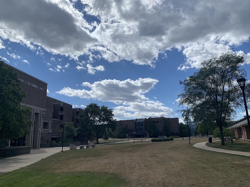 Northeastern Illinois University campus photo 1