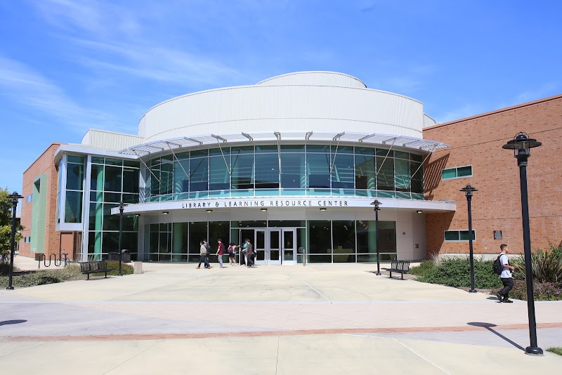 Hartnell College campus photo 2