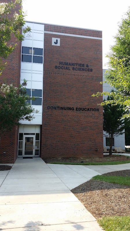 Surry Community College campus photo 2