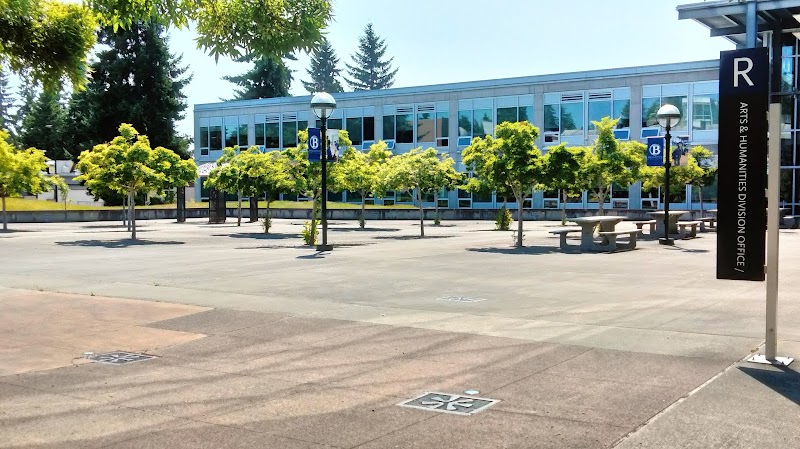 Bellevue College campus photo 3
