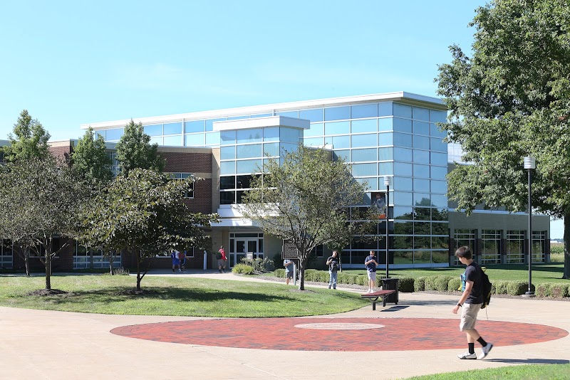 Bowling Green State University-Firelands campus photo 2