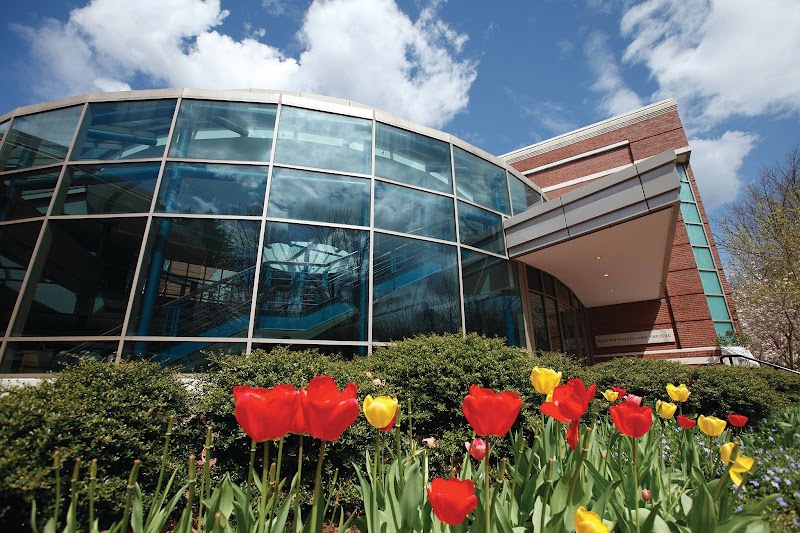 Regis College campus photo 4