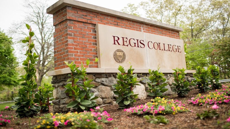 Regis College campus photo 5