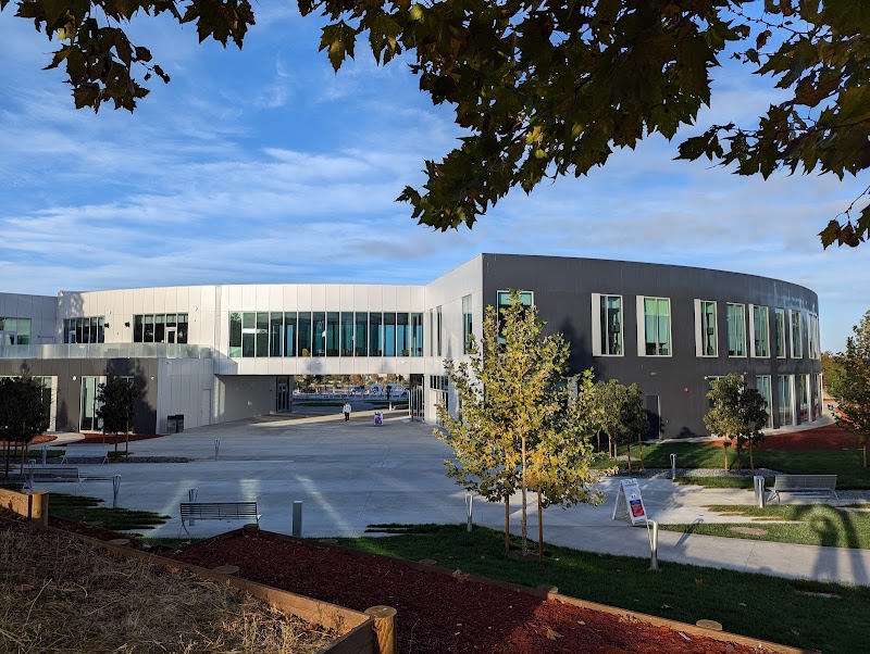 Evergreen Valley College campus photo 2