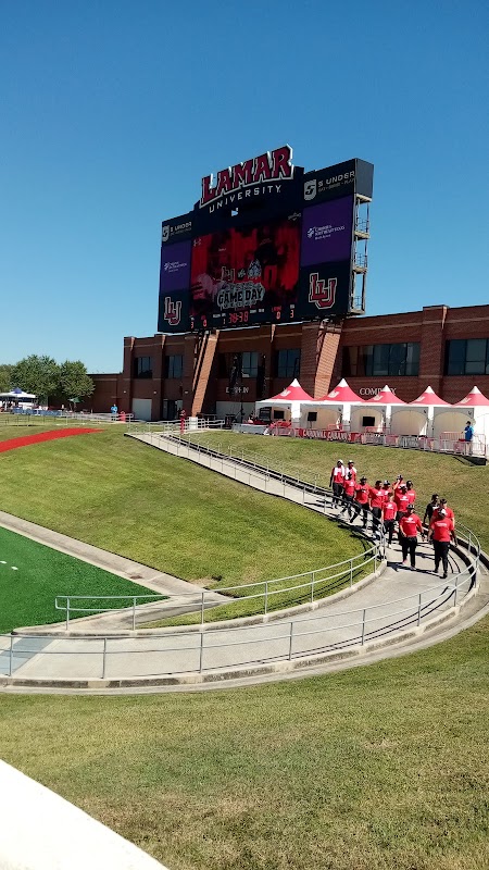 Lamar University campus photo 3
